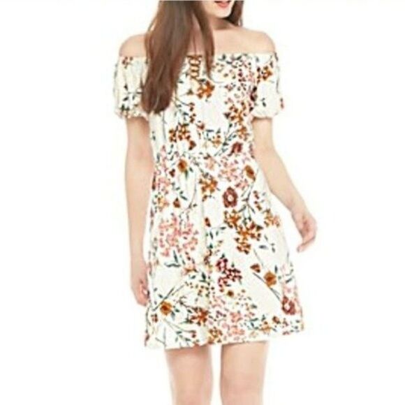 Anthropologie Dresses & Skirts - Parc & Lex Lace Up Off Shoulder Floral Dress
